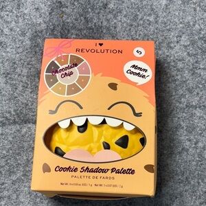 Revolution Chocolate Chip Cookie Shadow Palette I love revolution